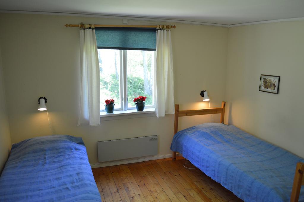 Hovmantorp Roda Huset الغرفة الصورة