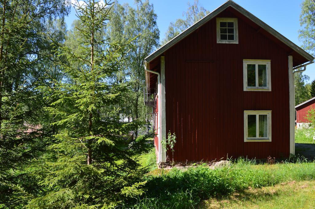 Hovmantorp Roda Huset الغرفة الصورة