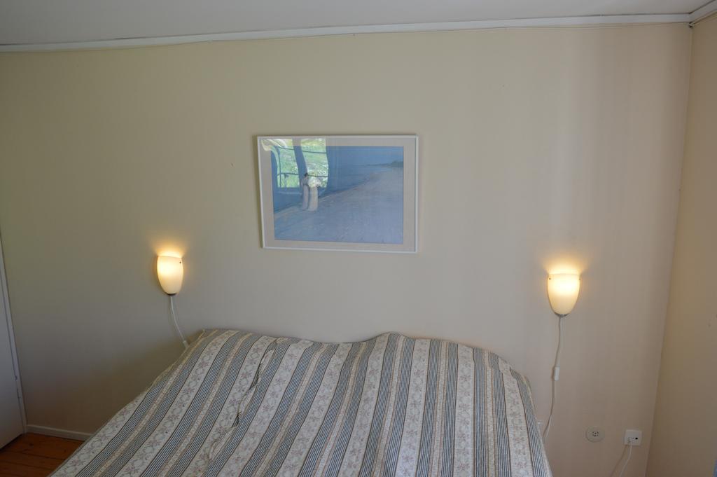 Hovmantorp Roda Huset الغرفة الصورة